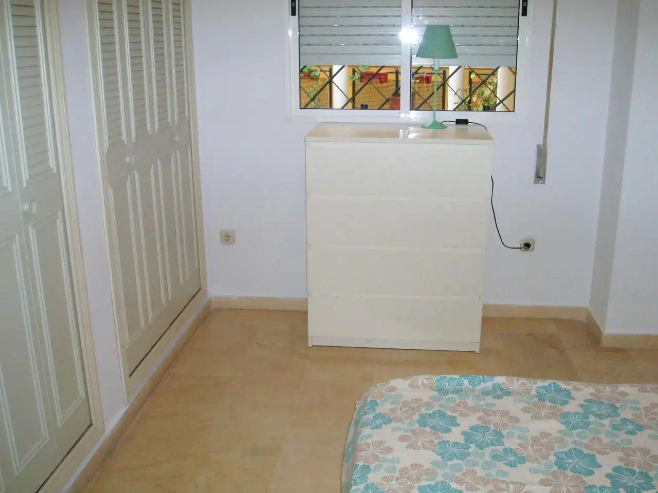 Habitación de Apartamento de alquiler en Sevilla con Aire acondicionado, Calefacción y Horno