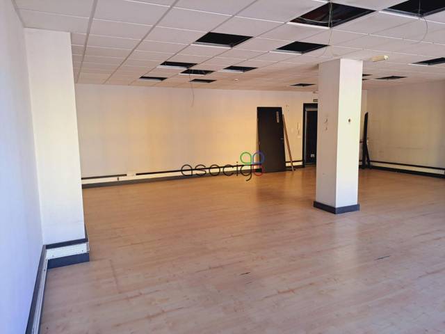 Oficina en Venta en FRANCISCO ARITIO en Estación - Los Manantiales