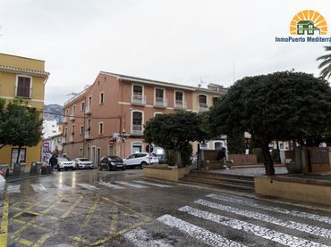 Locale commerciale in vendita a Centro Urbano