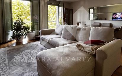 Living room of Flat for sale in Pontevedra Capital   with Balcony