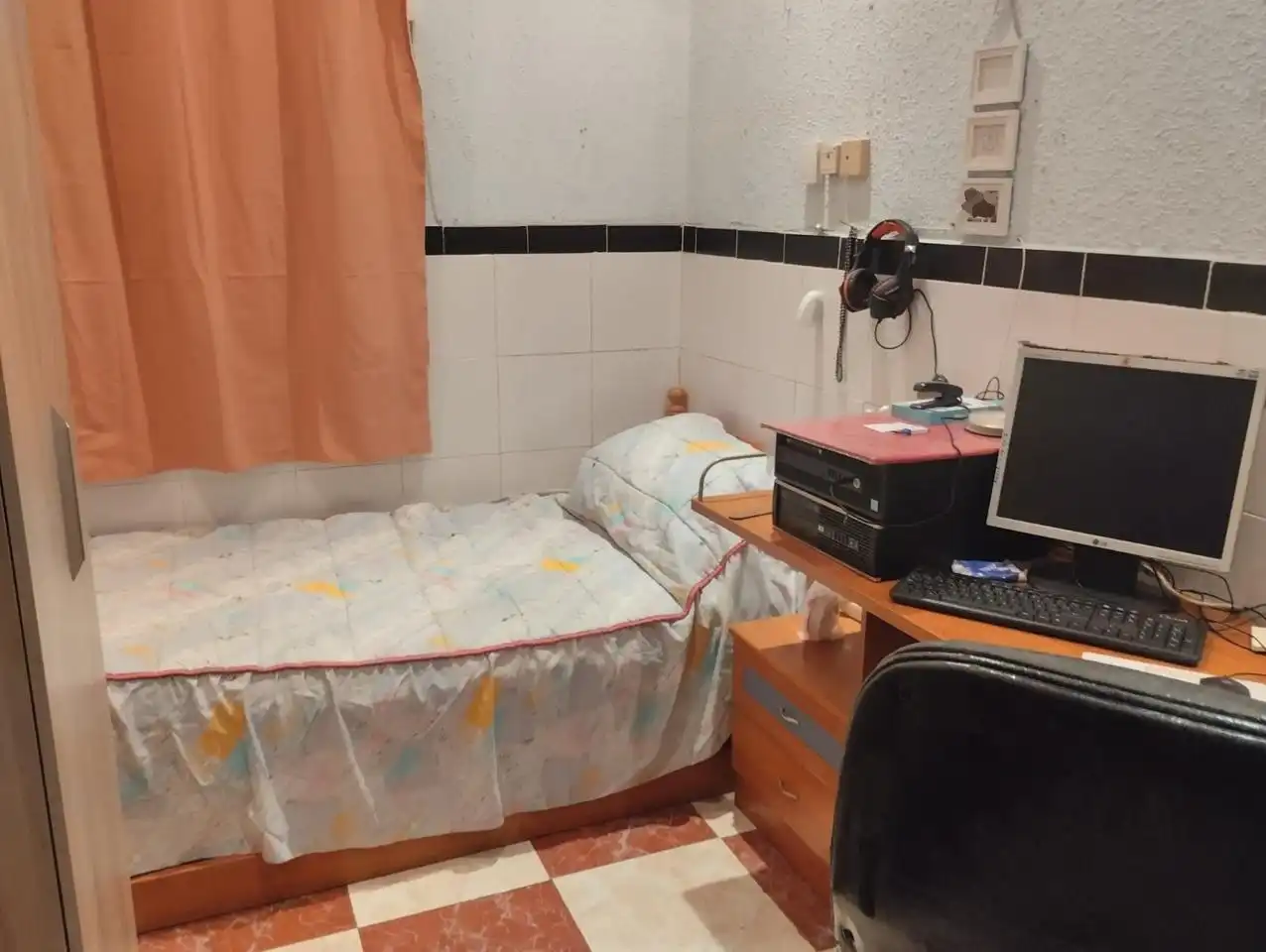 Habitación de Planta baja en venta en Melilla con Terraza