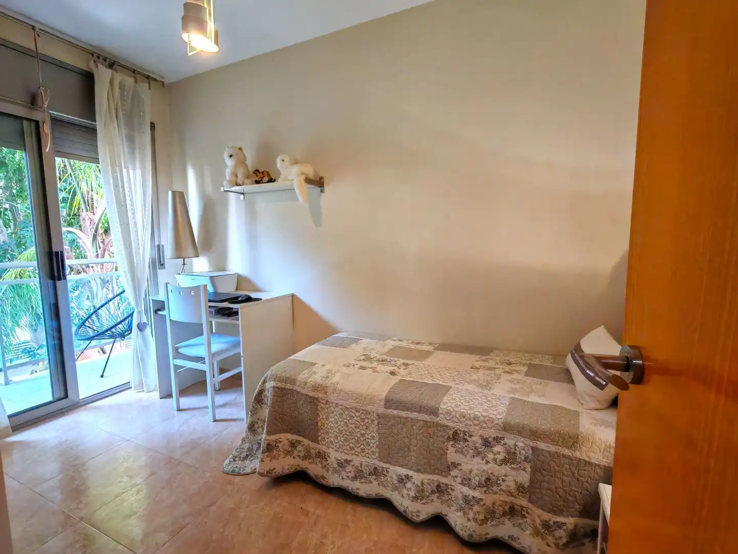 Habitación de Casa adosada en venta en El Vendrell con Aire acondicionado, Calefacción y Jardín privado