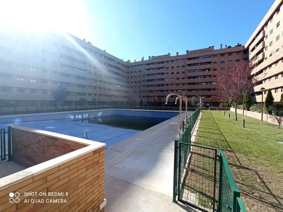 Piscina de Pis en venda en Seseña amb Calefacció, Traster i Piscina comunitària