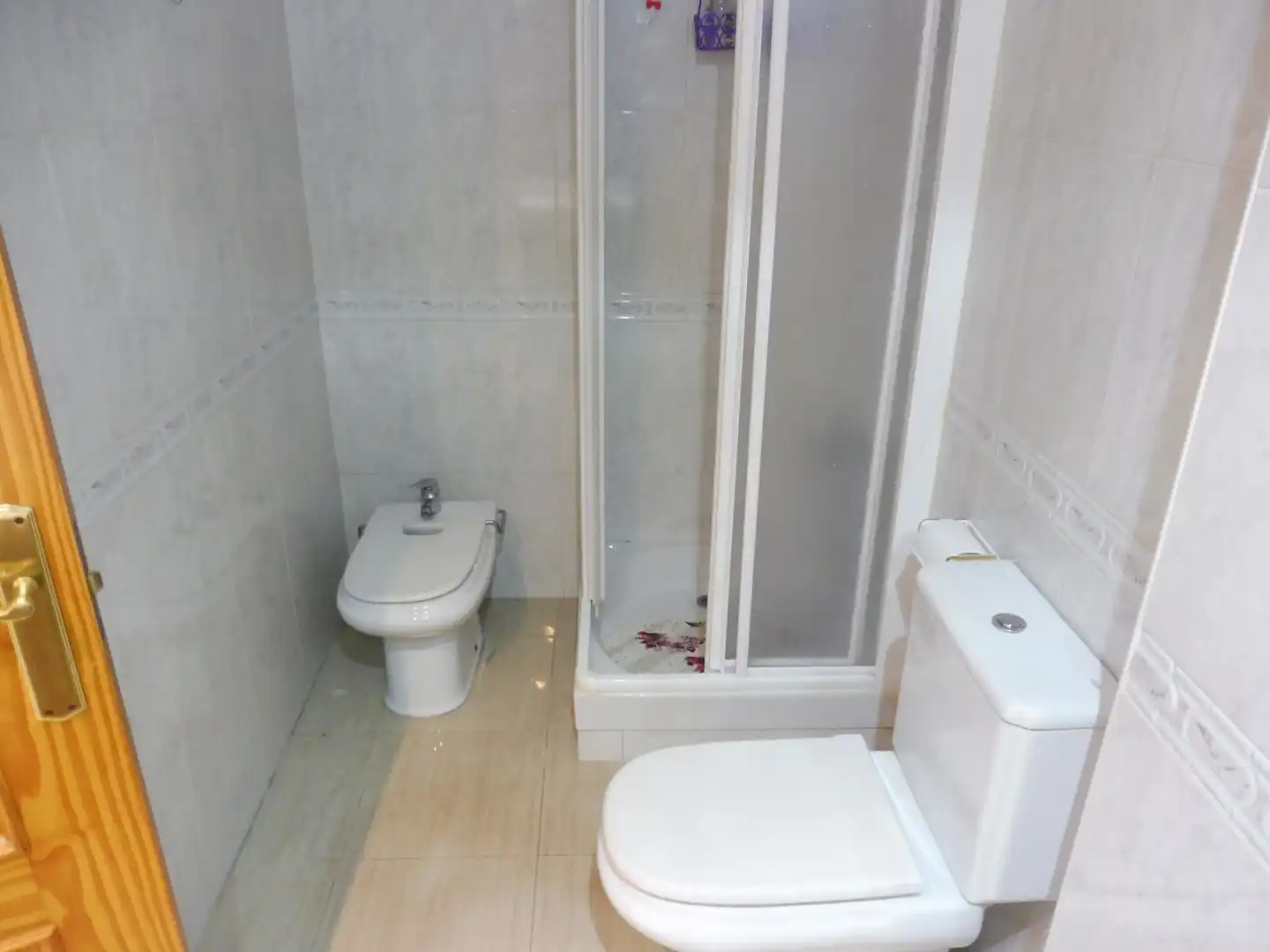 Baño de Piso en venta en Málaga con Aire acondicionado, Amueblado y Horno