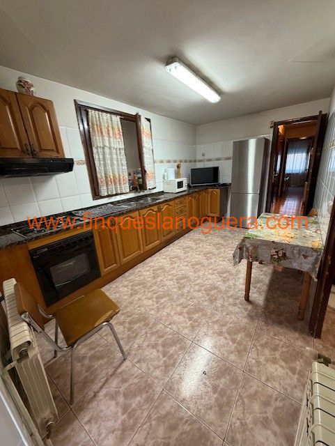 Kitchen of Single-family semi-detached for sale in Térmens  with Heating, Terrace and Storage room