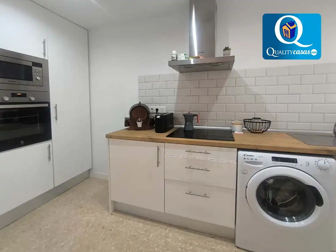 Cuina de Apartament en venda en Elche / Elx amb Aire condicionat, Calefacció i Terrassa