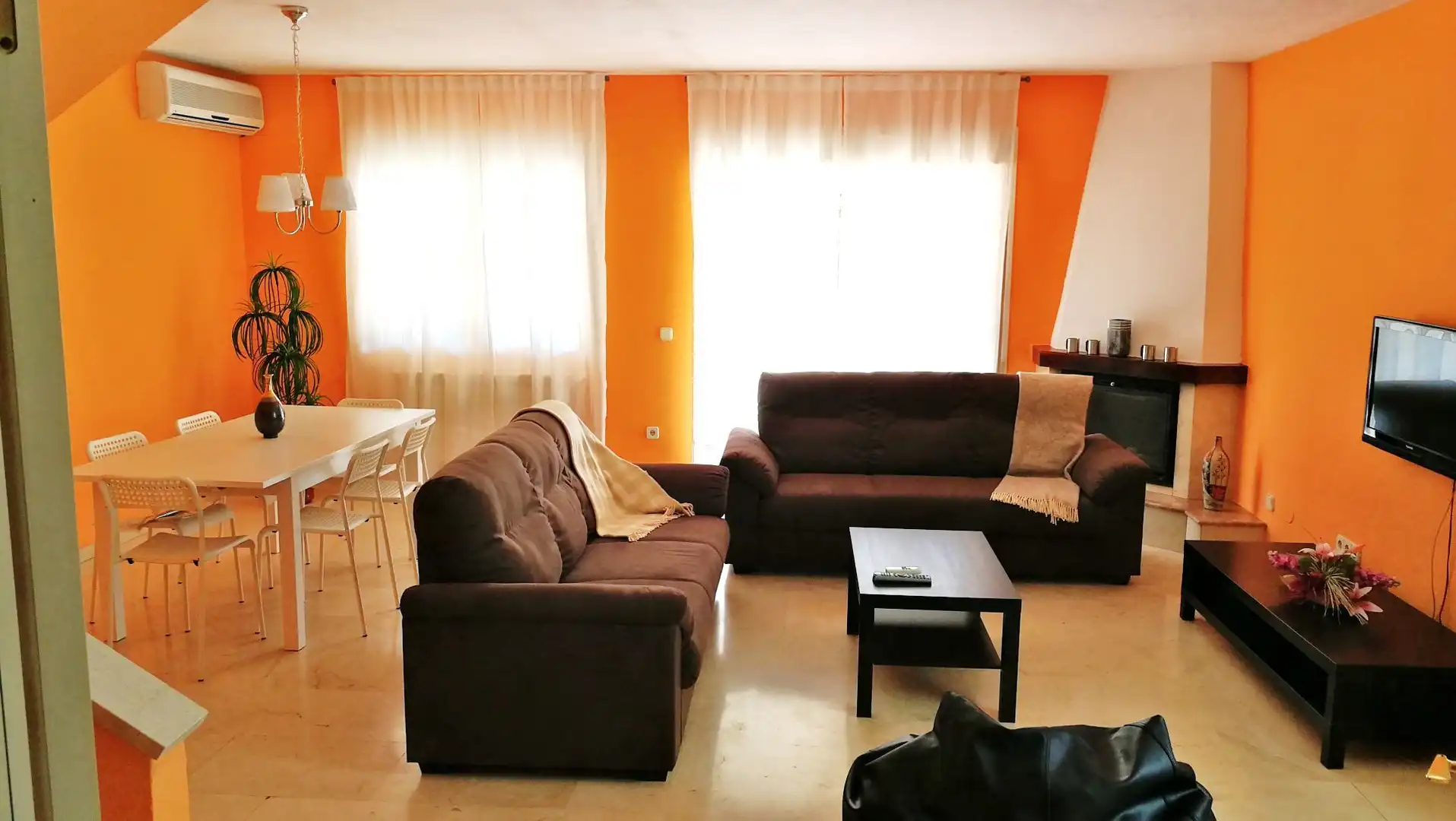 Detached homes for sale in Loranca