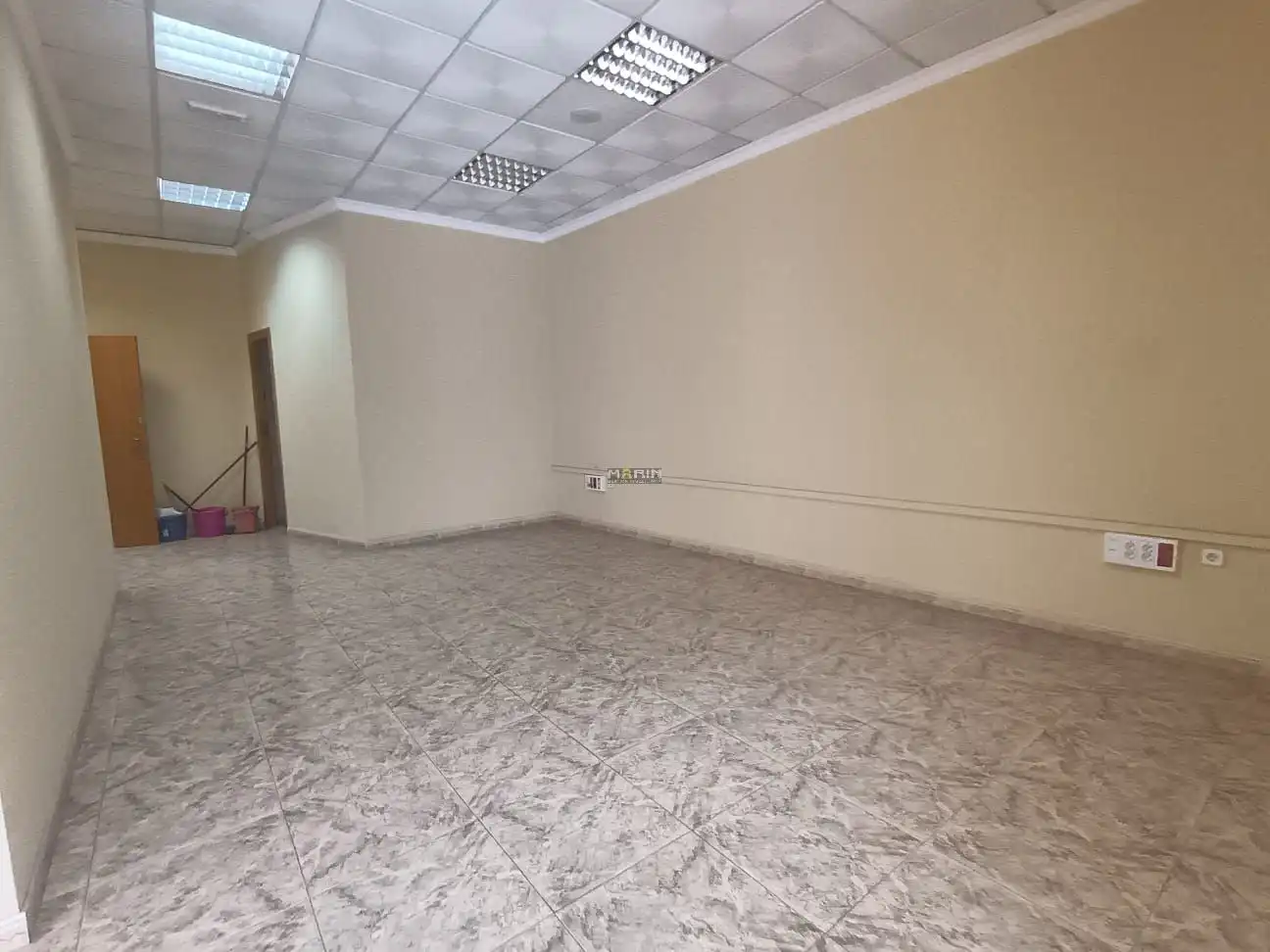 Local comercial de lloguer a Calle del Submarino, imagen 7