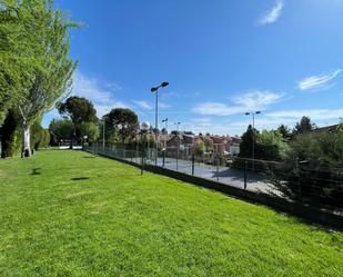 Exterior view of Single-family semi-detached for sale in La Moraleja  with Air Conditioner, Heating and Private garden