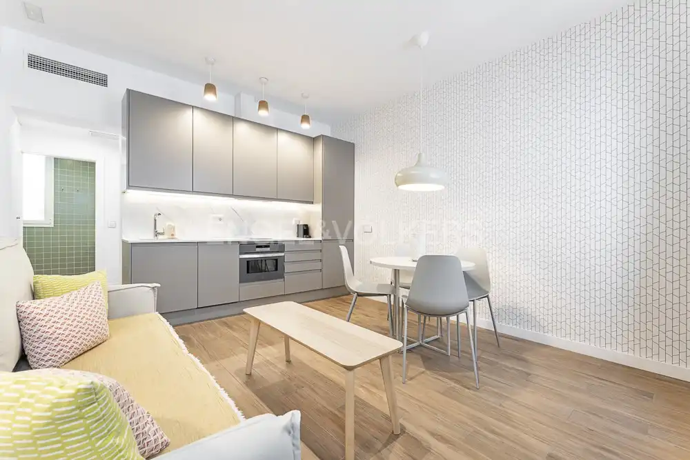 Cocina de Apartamento de alquiler en Madrid con Aire acondicionado, Calefacción y Amueblado
