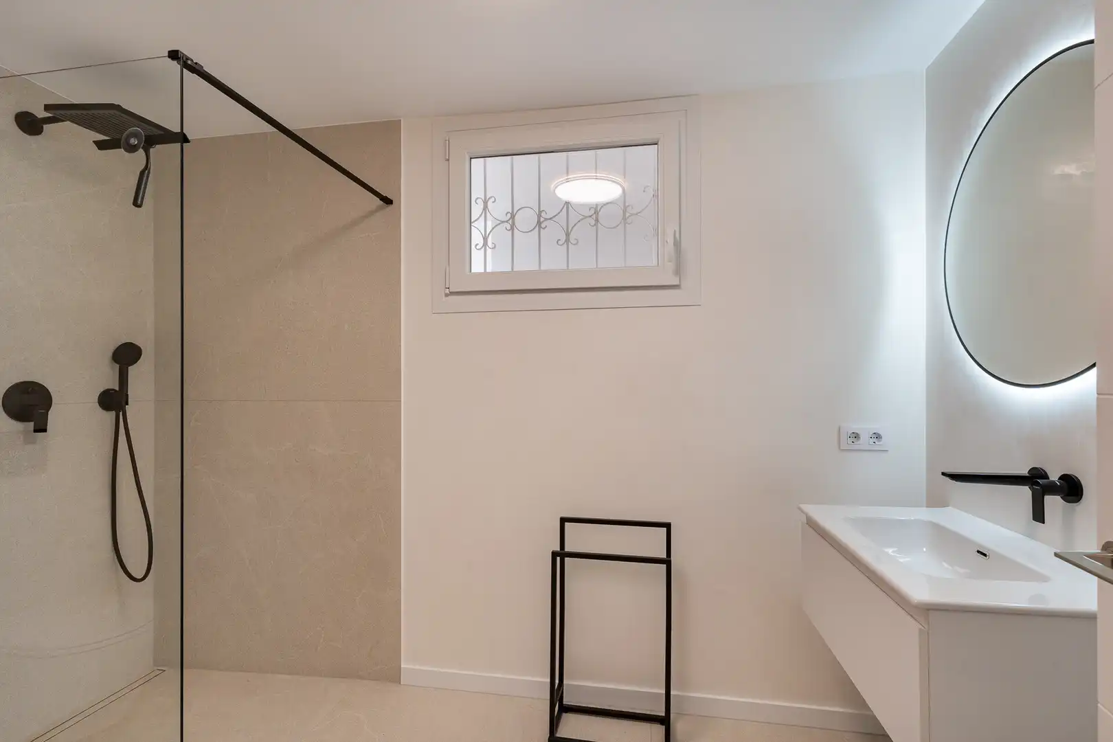 Bathroom of Attic for sale in Calvià  with Air Conditioner, Heating and Terrace