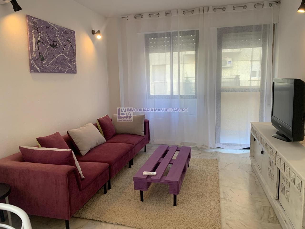 Sala d'estar de Apartament de lloguer en Cáceres Capital amb Aire condicionat, Calefacció i Terrassa