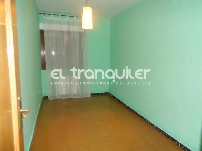 Flat for rent in Calle Maestro Arbós, La Alhóndiga