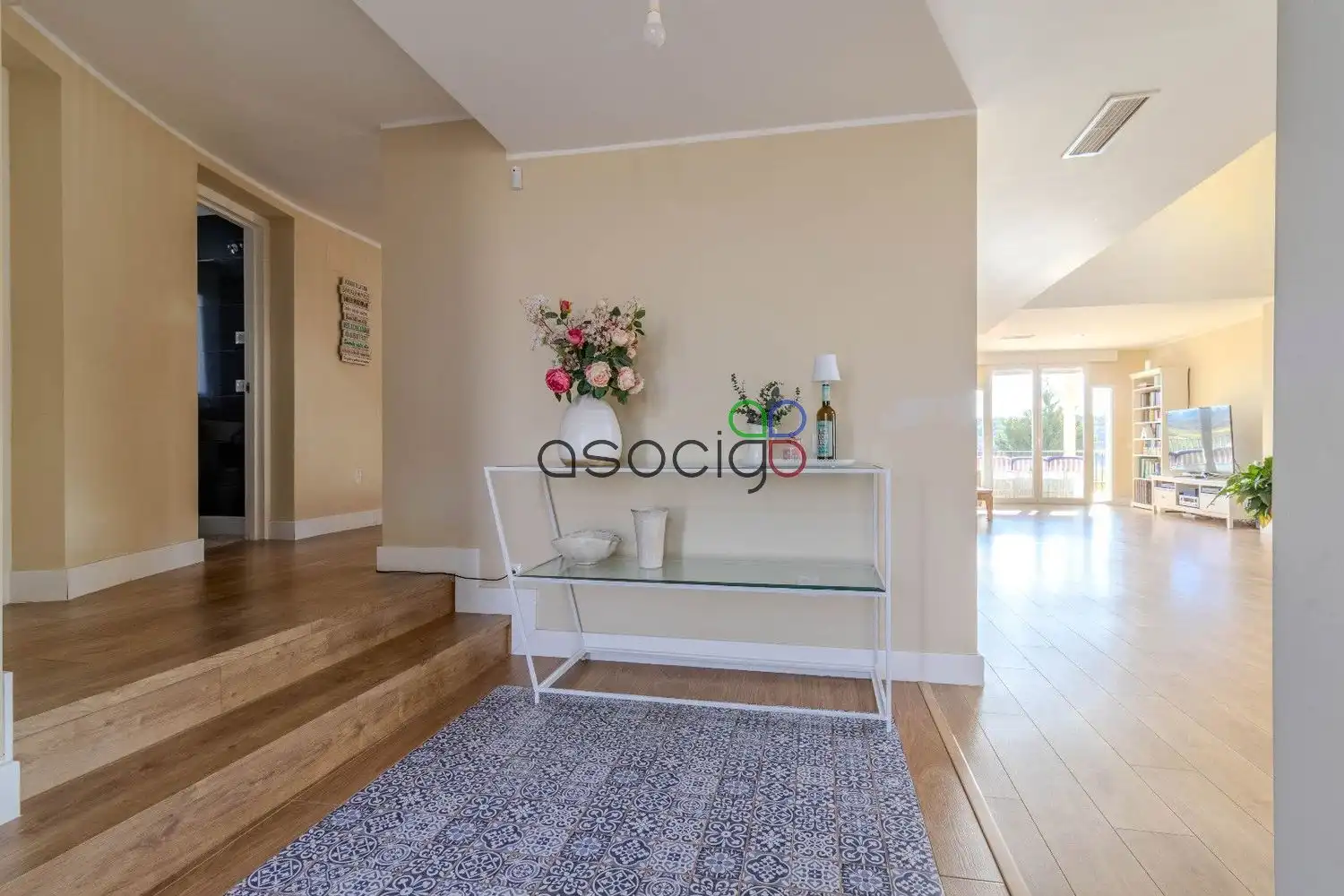 Houses for sale in Cabanillas del Campo  with Air Conditioner, Heating and Storage room