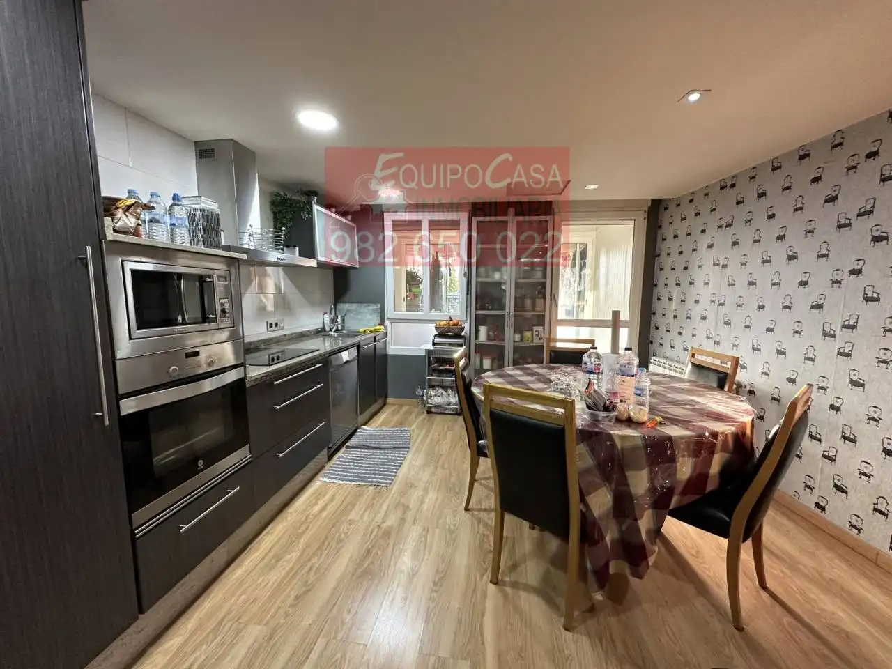 Cocina de Casa adosada en venta en Lugo con Calefacción, Jardín privado y Terraza