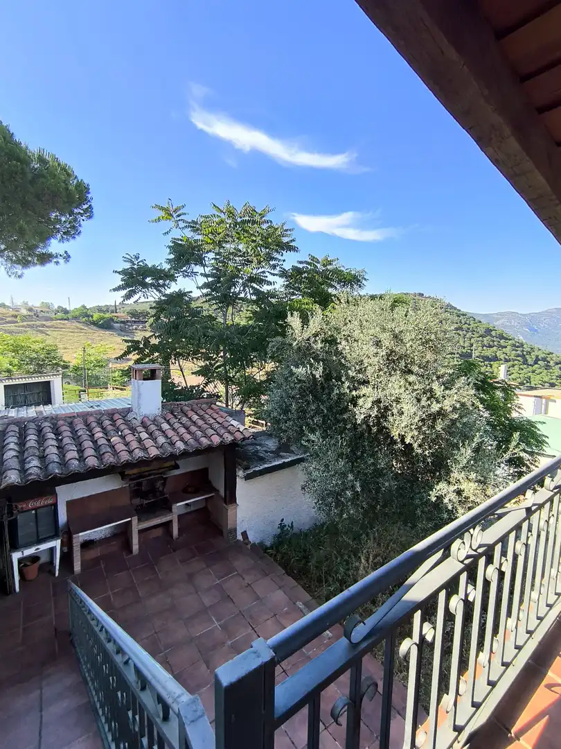 Jardí de Casa o xalet en venda en Baños de la Encina amb Aire condicionat, Jardí privat i Terrassa