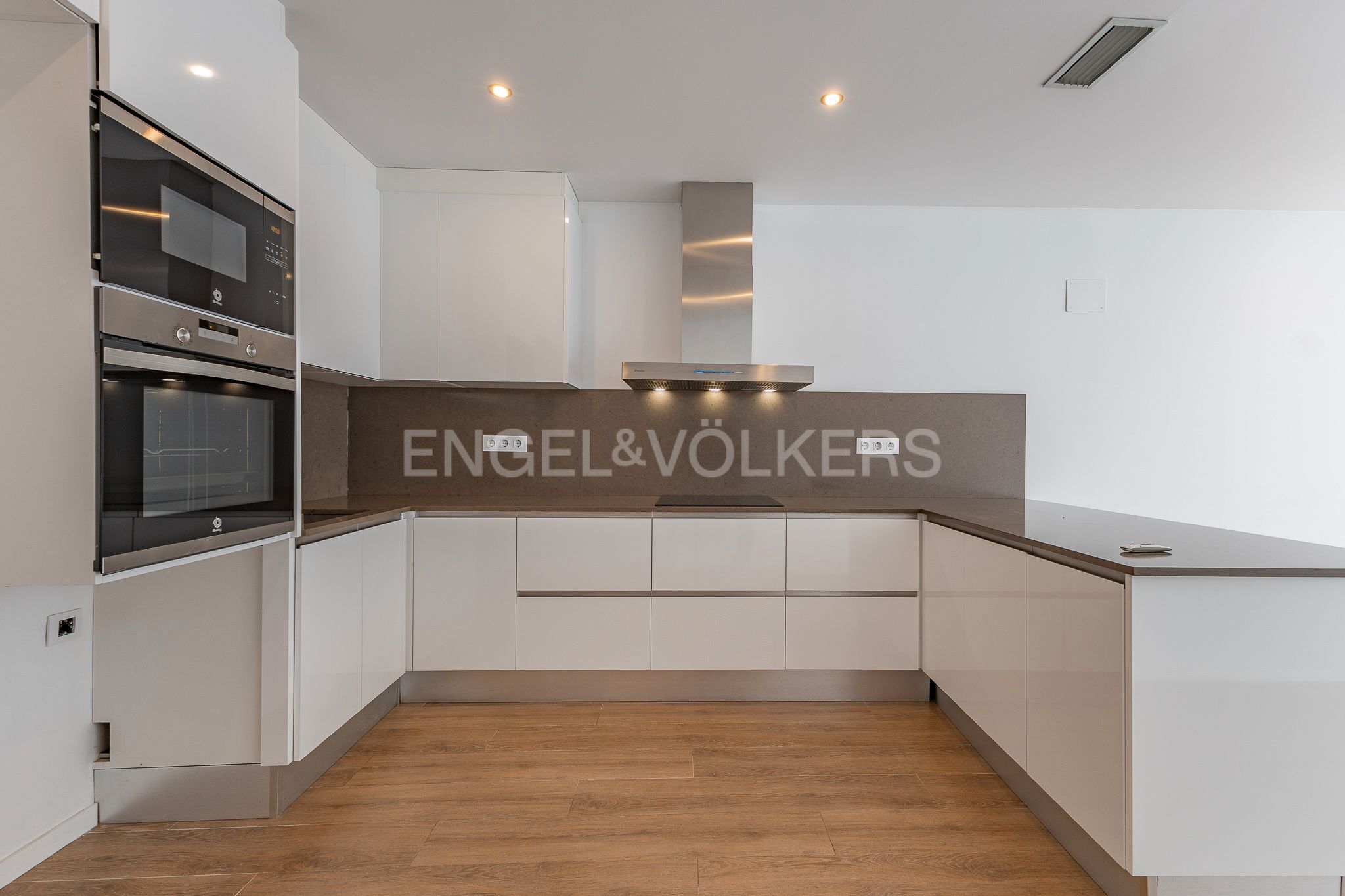 Kitchen of House or chalet for sale in Sabadell  with Air Conditioner, Heating and Private garden