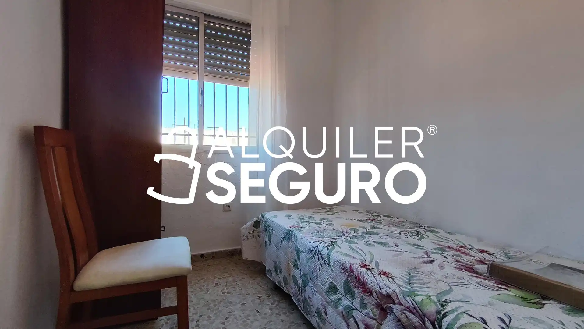 Bedroom of Flat for rent in Córdoba  with Air Conditioner, Terrace and Furnished