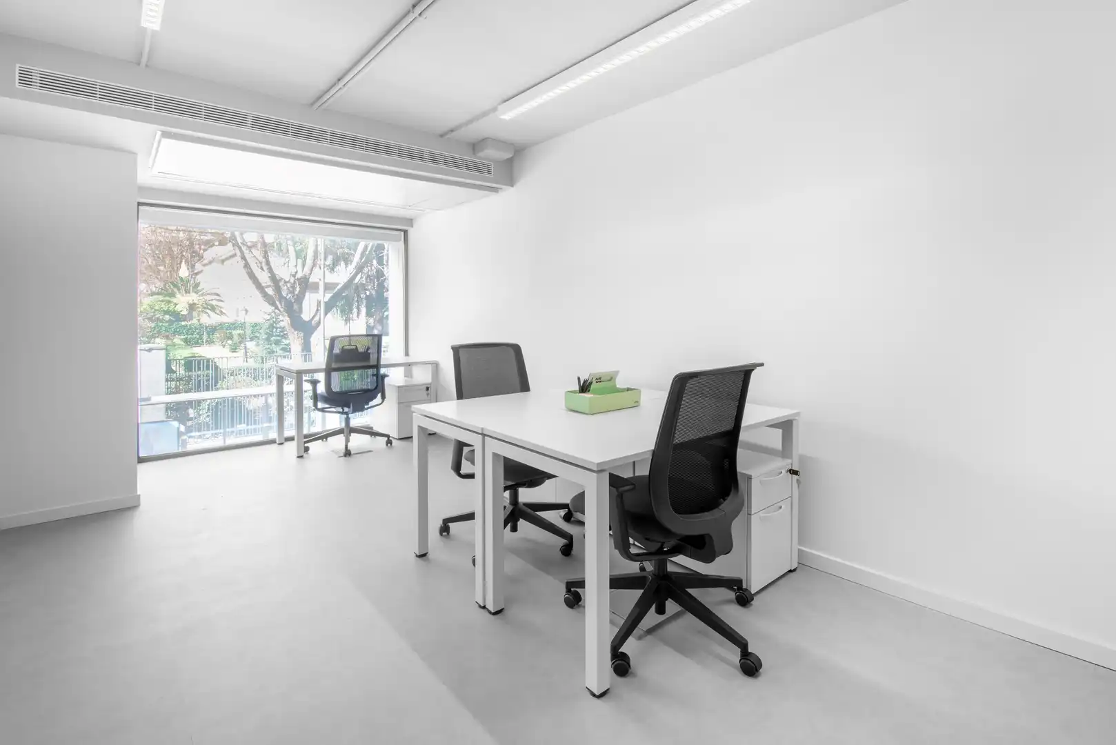 Büro zur Miete in Barcelona mit Klimaanlage, Heizung und Möbliert