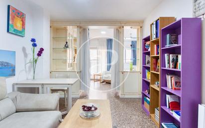 Living room of Flat for sale in  Valencia Capital  with Air Conditioner, Heating and Balcony