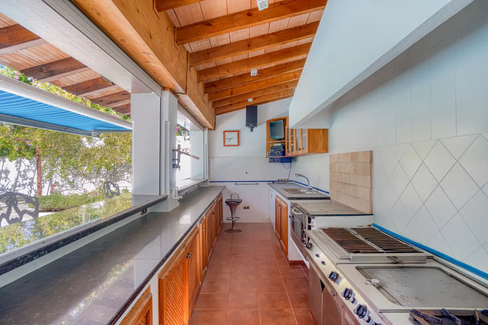 Cocina de Casa o chalet en venta en Estepona con Aire acondicionado, Jardín privado y Terraza