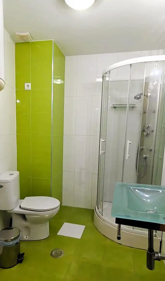 Baño de Piso de alquiler en Beiro