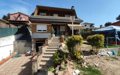 Vista exterior de Casa o xalet en venda en Lliçà d'Amunt amb Aire condicionat, Terrassa i Balcó