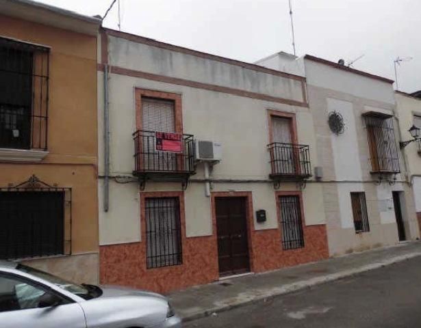 Vista exterior de Casa adosada en venda en Aguilar de la Frontera amb Terrassa