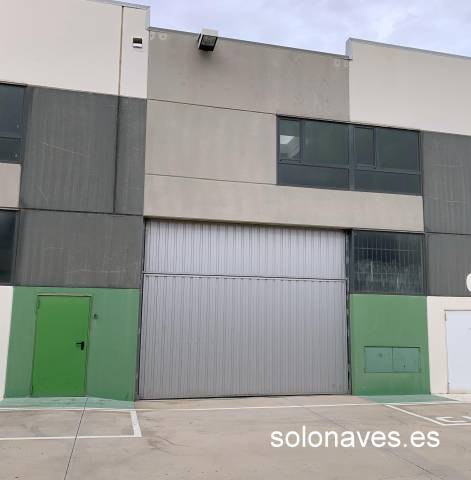 Nave industrial en Venta en Cartuja Baja