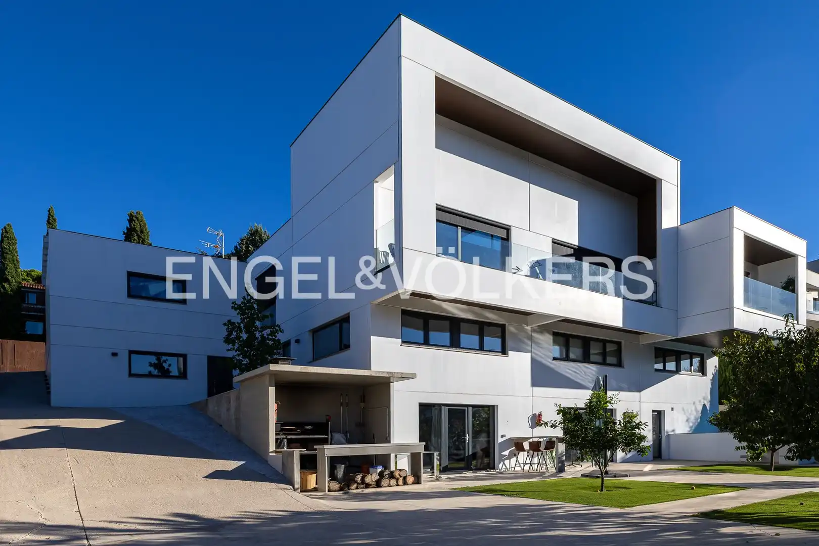 Exterior view of Study for rent in Club de Golf