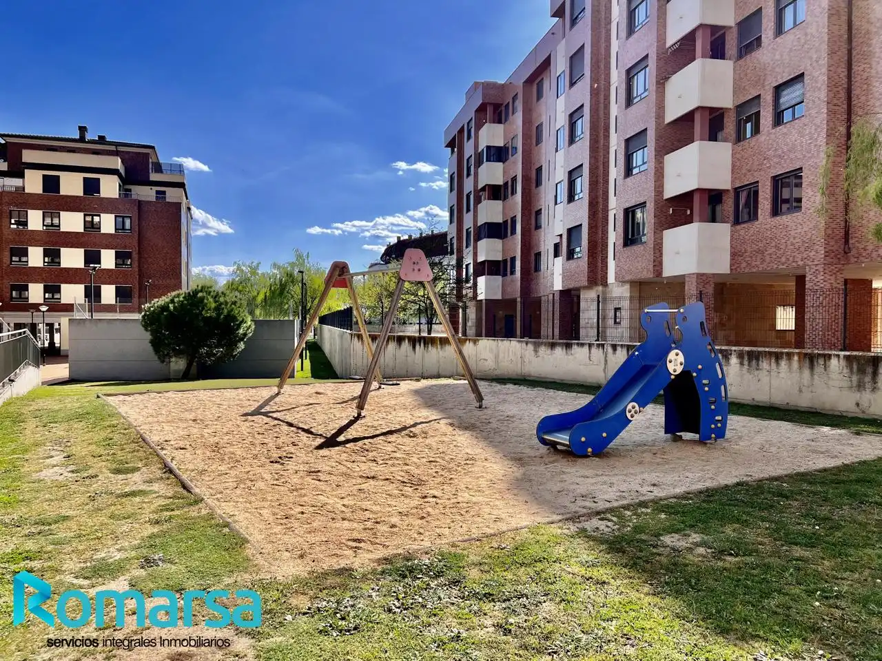 Parking of Flat for rent in Ávila  with Heating, Furnished and Community pool