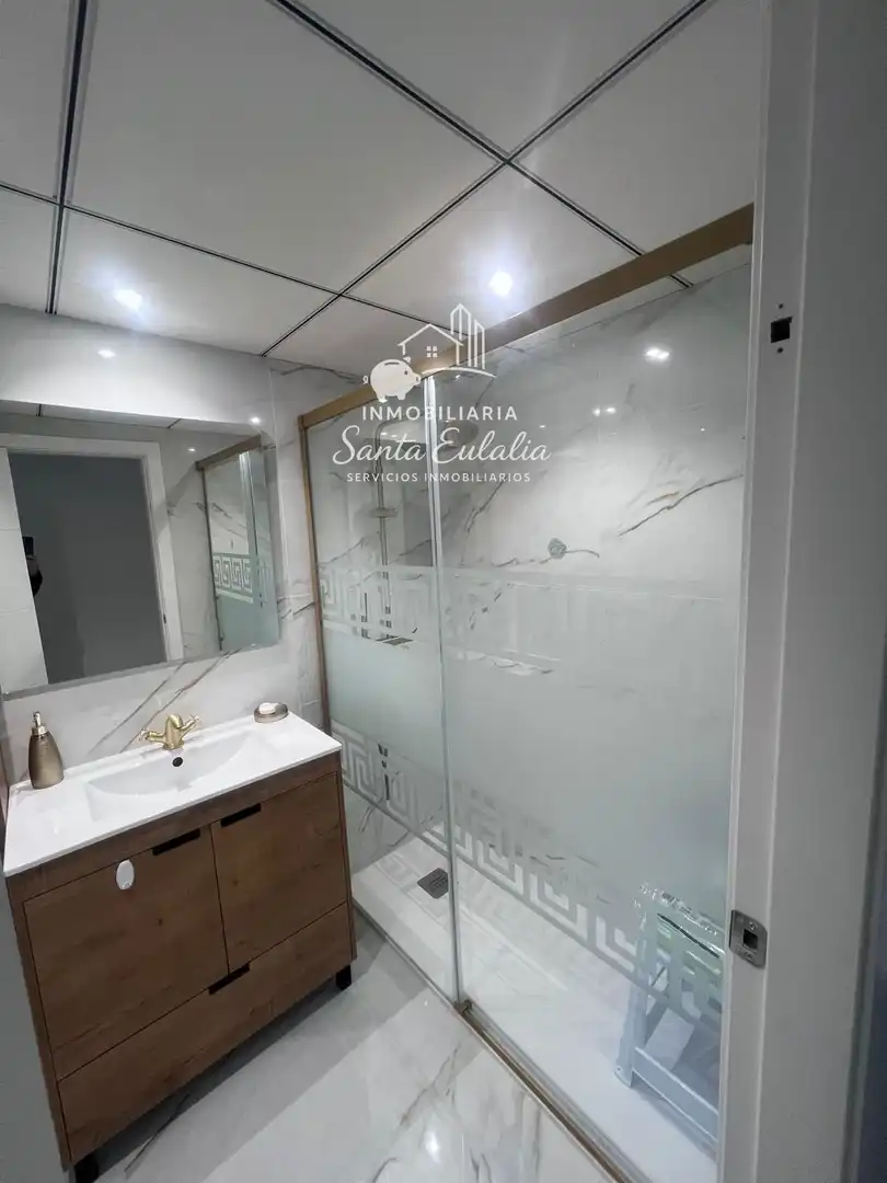 Baño de Piso en venta en Mérida con Aire acondicionado, Terraza y Horno