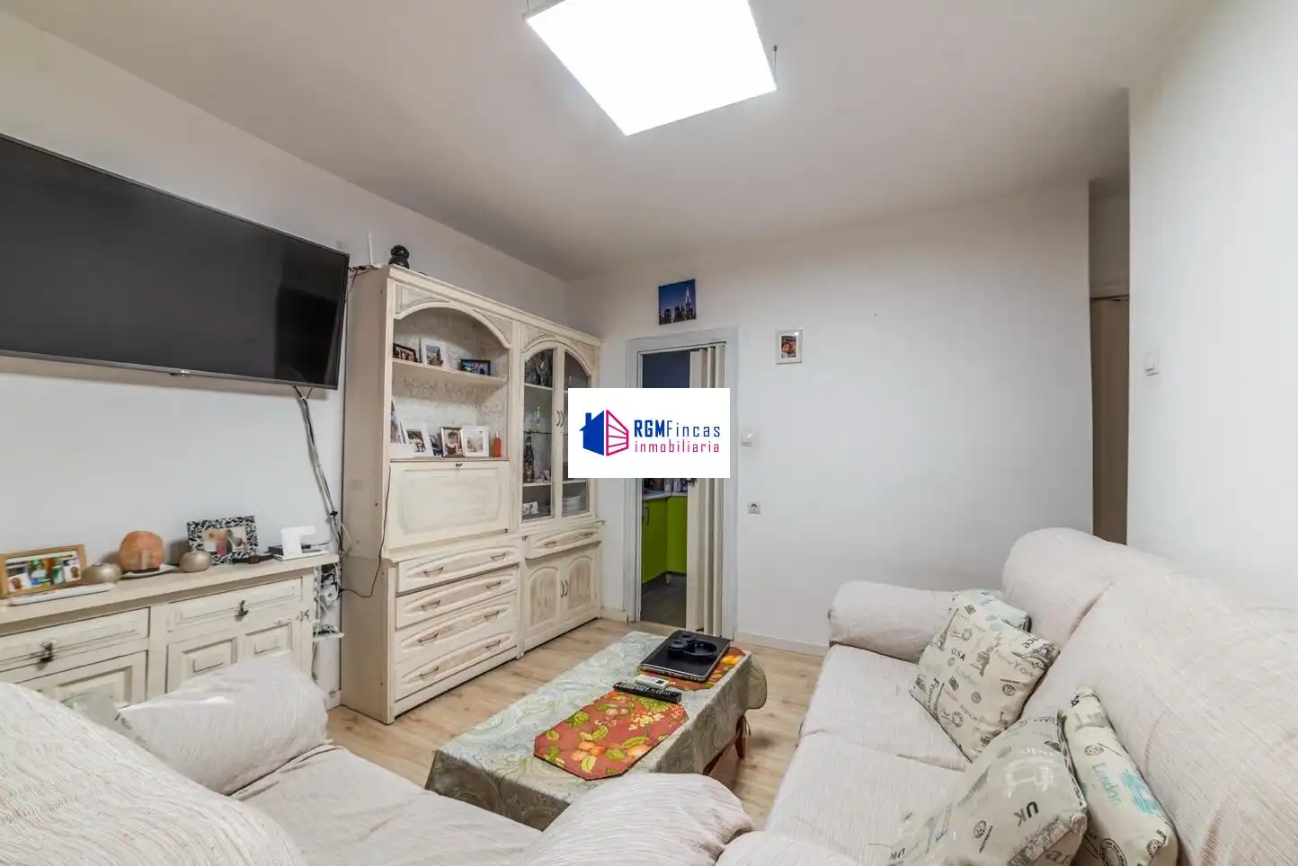 Sala de estar de Piso en venta en Sevilla con Aire acondicionado y Parquet