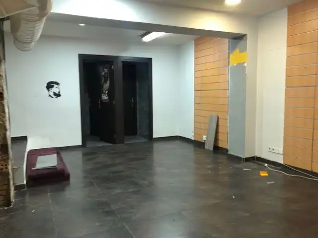 Local comercial en venda a Calle de Arias, imagen 7