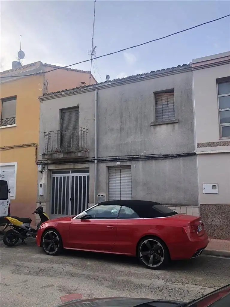 Casa amb terrassa en venda a Calle SANT FELIP