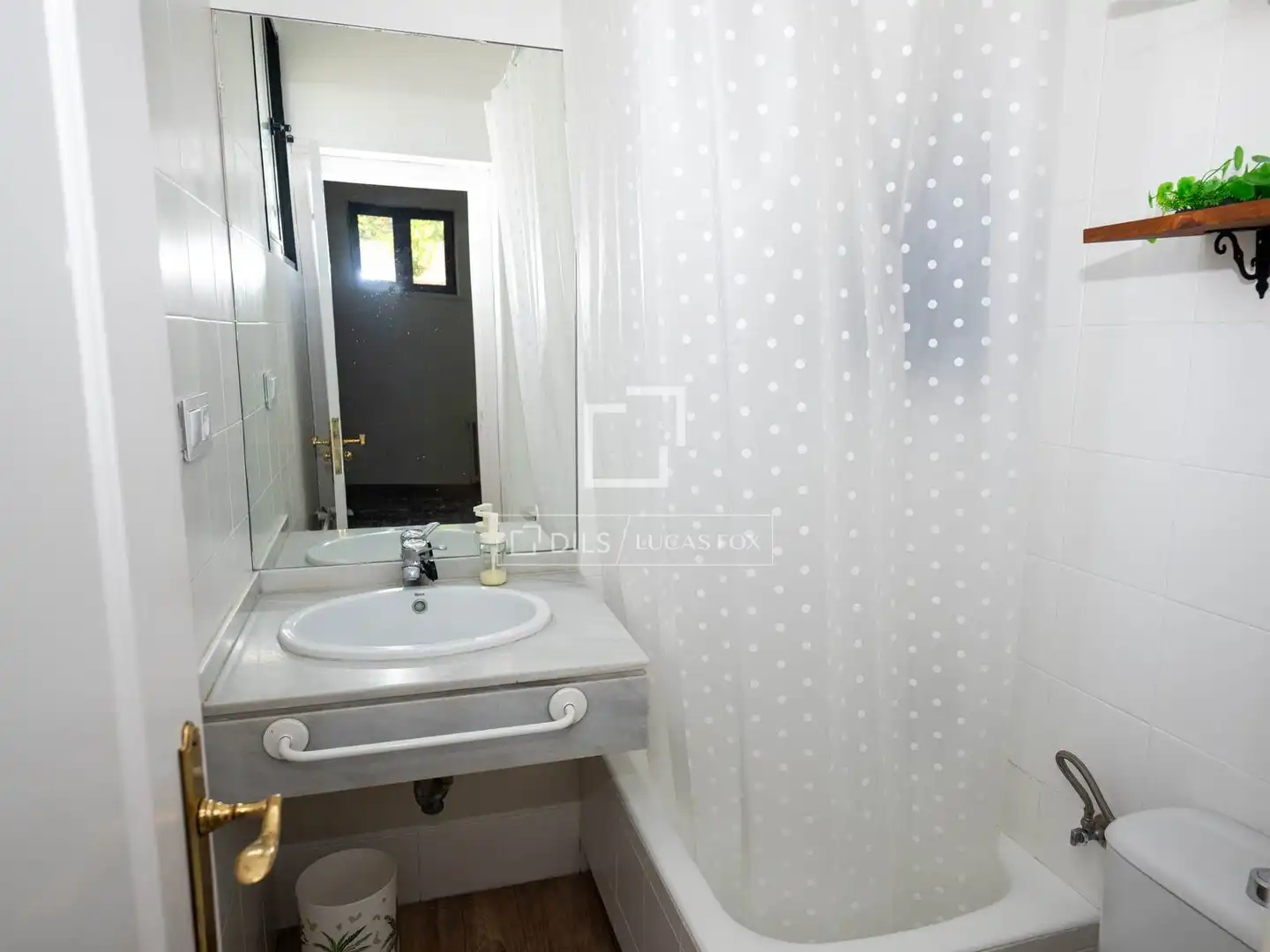 Bathroom of Houses for rent in Madrid  with Air Conditioner, Heating and Private garden