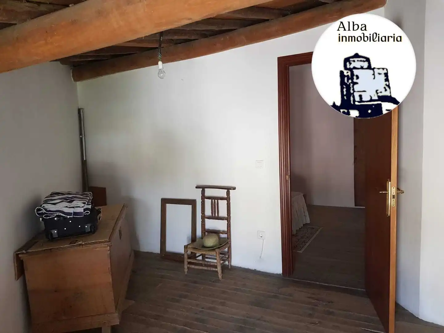 Houses for sale in Calle Salas Pombo, 2, Éjeme