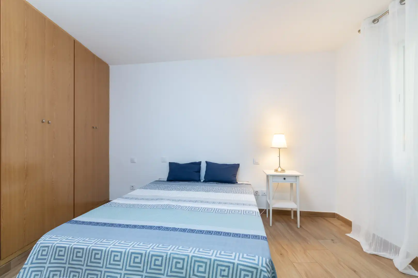 Dormitori de Apartament en venda en Madrid amb Aire condicionat, Calefacció i Moblat
