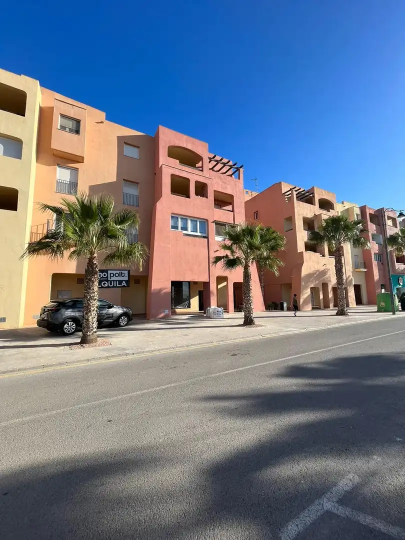 Local comercial de lloguer a Calle Lilo, imagen 4