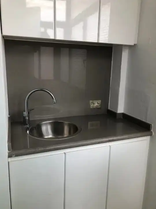 Cuina de Pis de lloguer en Valencia amb Aire condicionat, Moblat i Forn