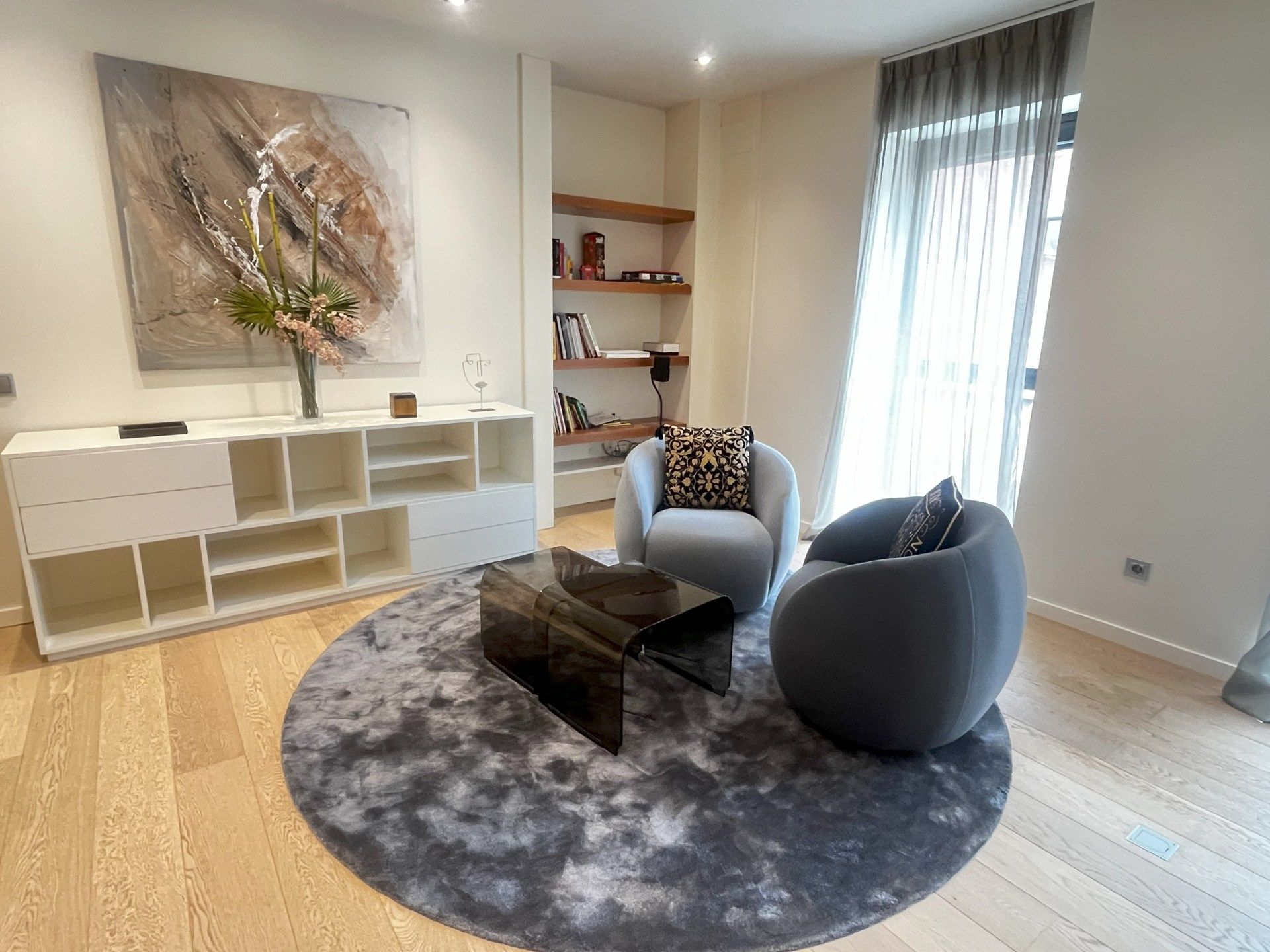 Sala d'estar de Pis en venda en Girona Capital amb Aire condicionat, Calefacció i Terrassa