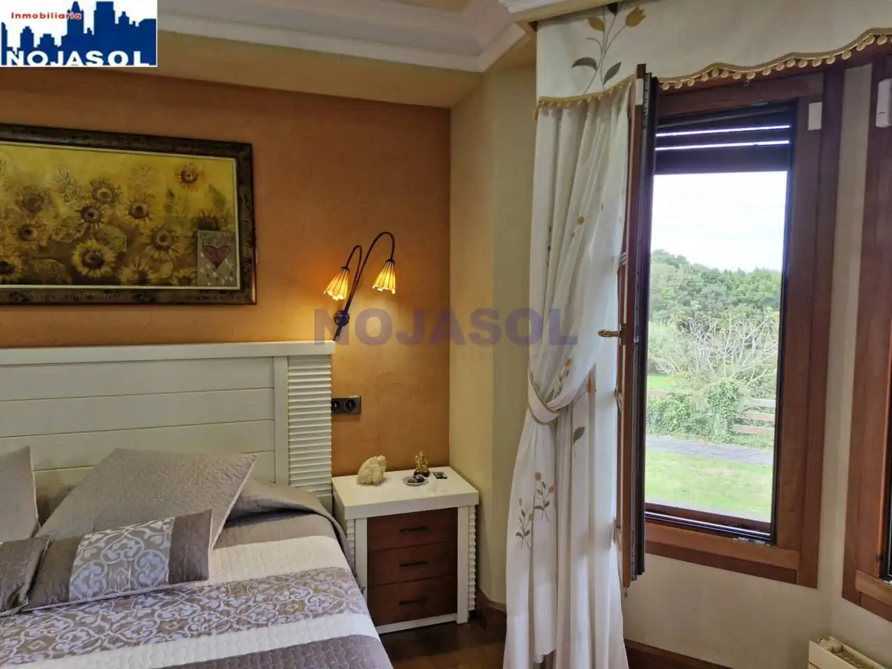 Habitación de Casa o chalet en venta en Noja con Aire acondicionado, Calefacción y Jardín privado