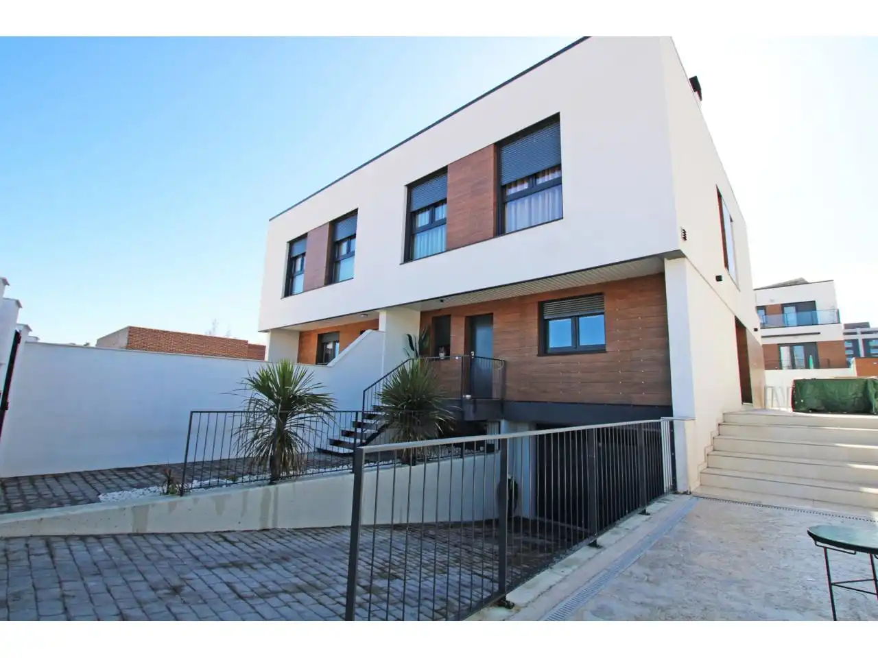 Exterior view of Detached homes for sale in Guadalajara  with Heating, Private garden and Swimming Pool