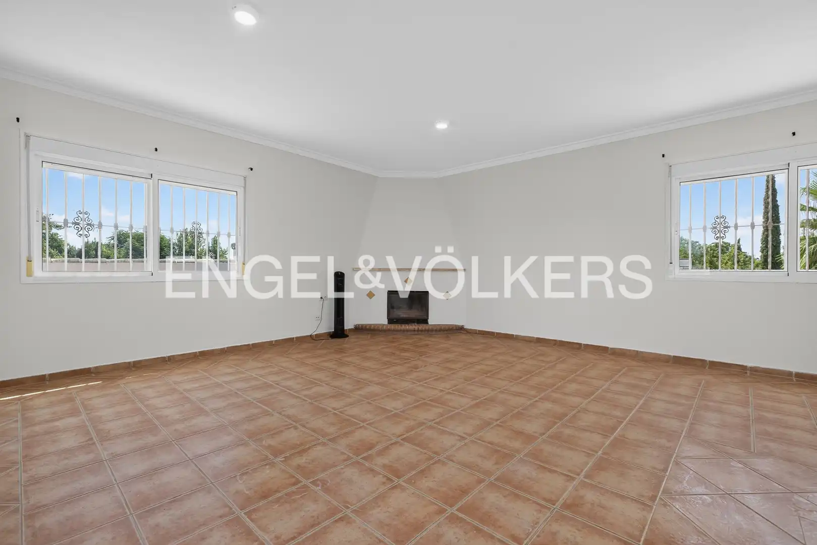Sala de estar de Casa o chalet en venta en Carmona con Aire acondicionado, Calefacción y Jardín privado