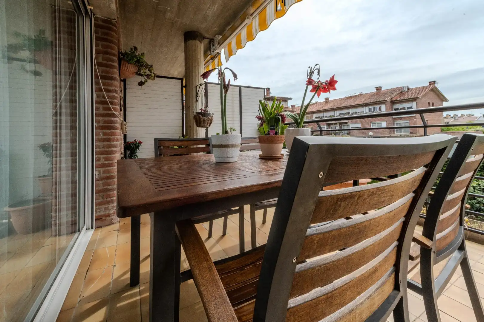 Terrassa de Casa o xalet en venda en Castellar del Vallès amb Aire condicionat, Calefacció i Jardí privat
