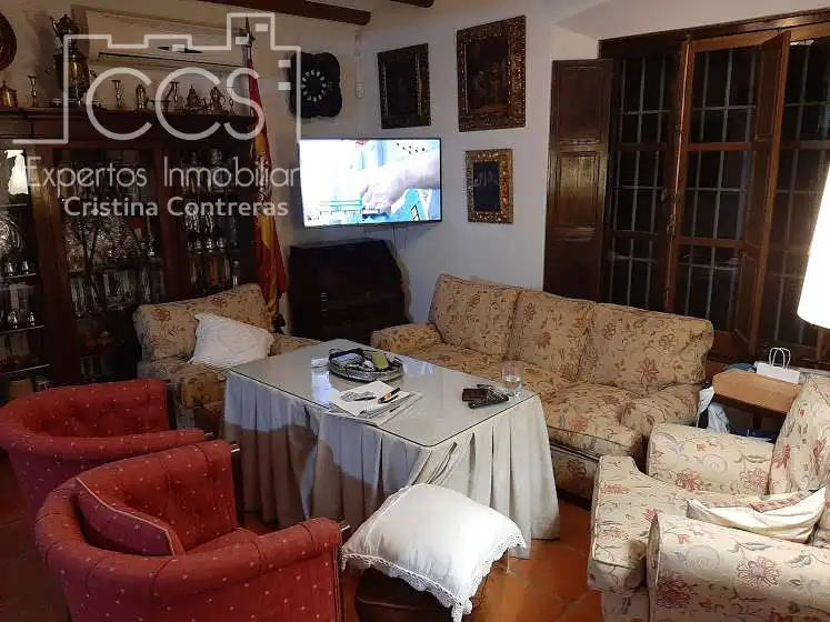Sala de estar de Finca rústica en venta en Alcalá de Guadaira con Piscina y Amueblado