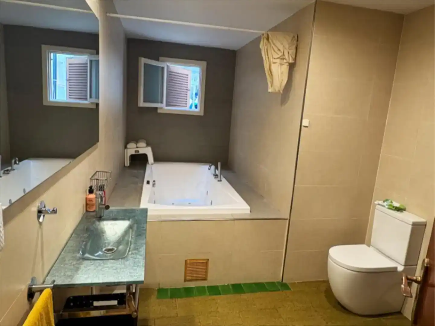Baño de Piso en venta en  Palma de Mallorca con Aire acondicionado y Balcón