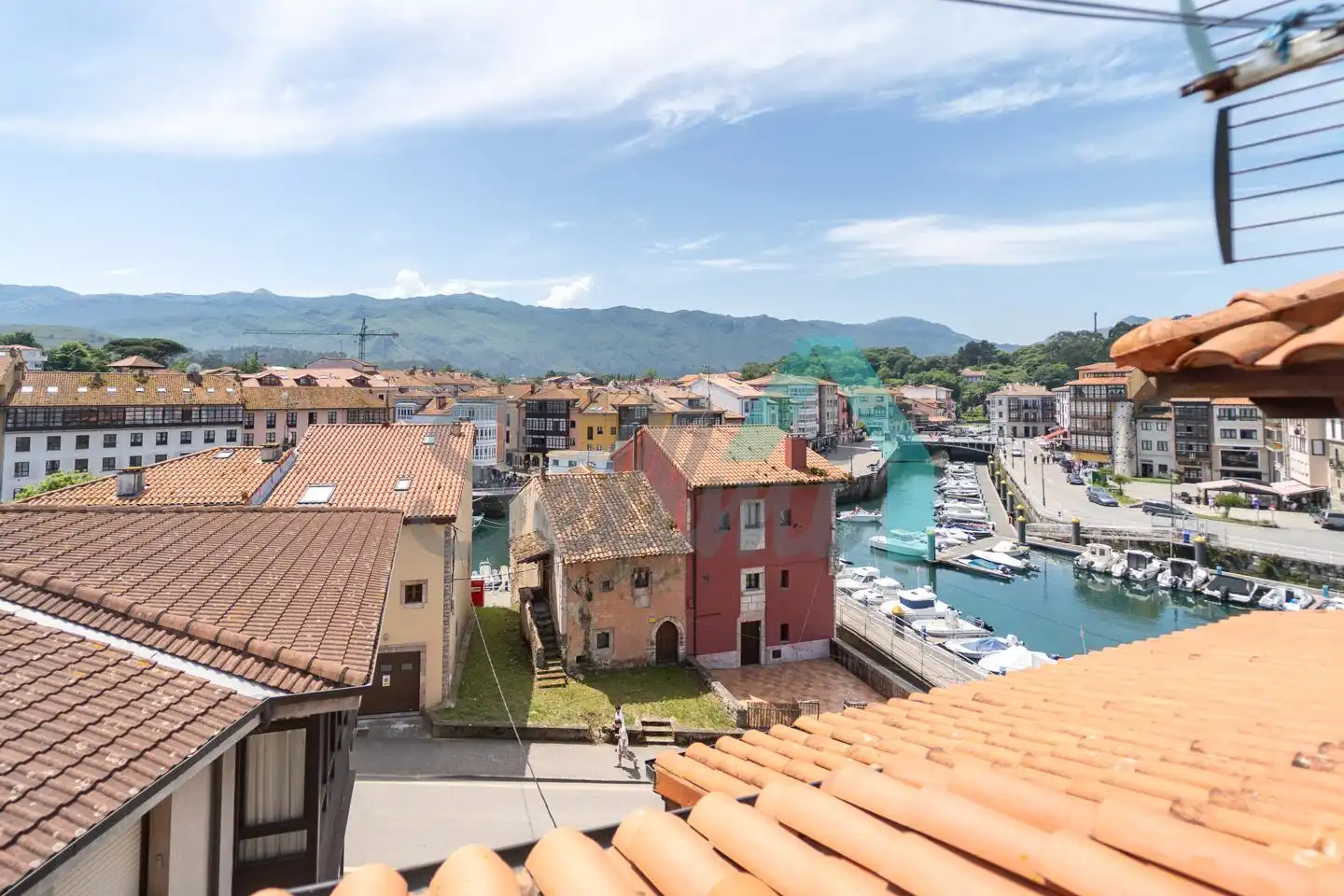 Piso en venta en Llanes con Calefacción y Parquet