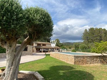 Casa amb piscina en venda a Calvià pueblo