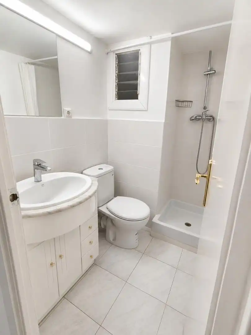 Piso con terraza en venta en Carrer Carrer Enric Granados, imagen 14